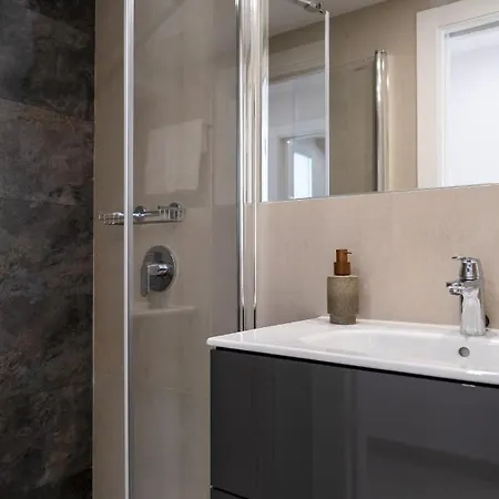 Inmalaga Penthouse Santos Appartement *